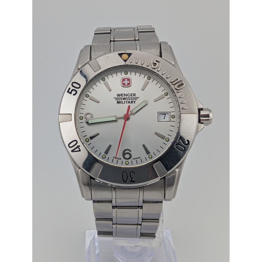Wenger Swiss Military 7213X 200M Diver Silver Sunburst Dial Screw Down Crown